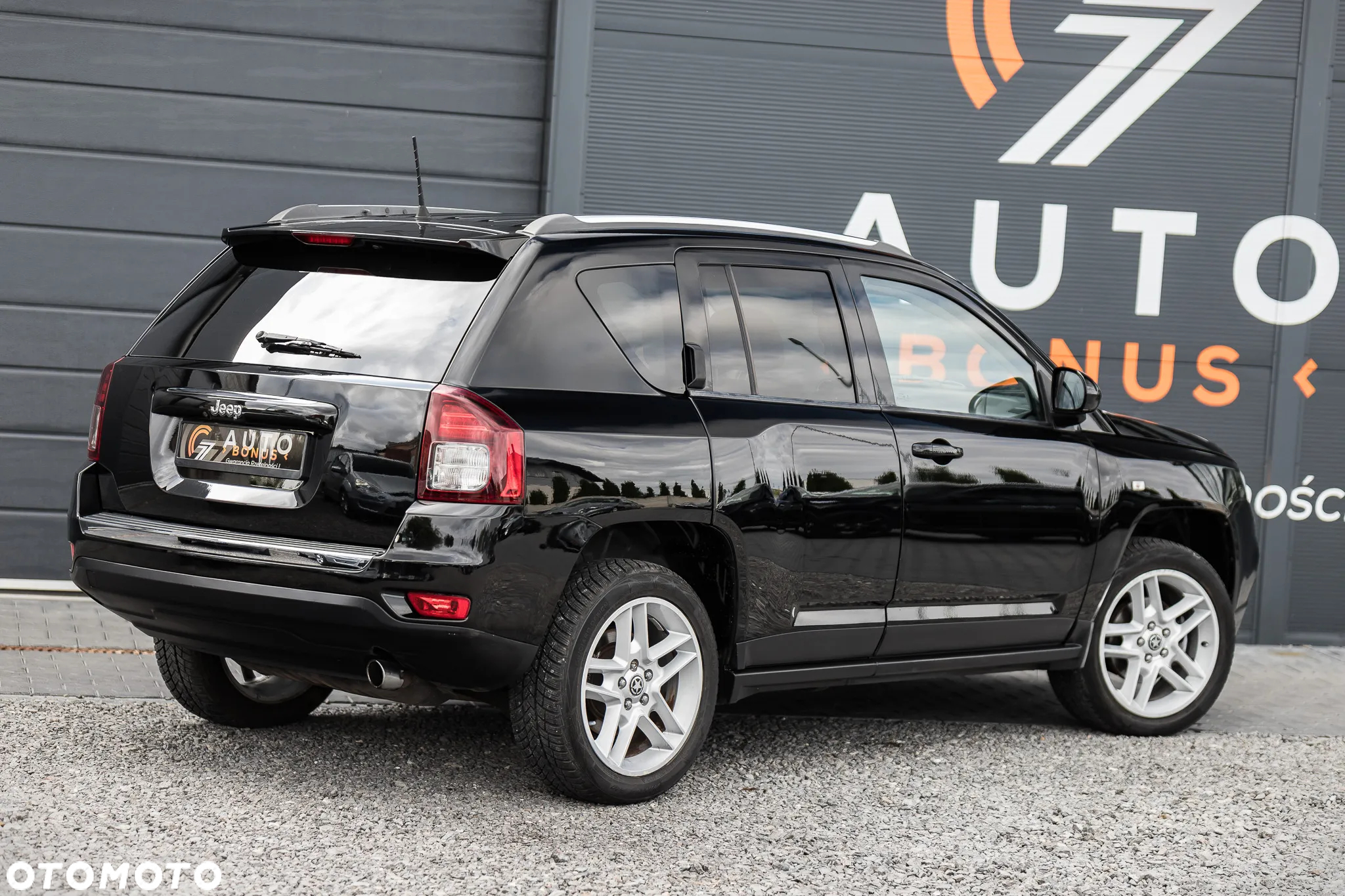 Jeep Compass - 9