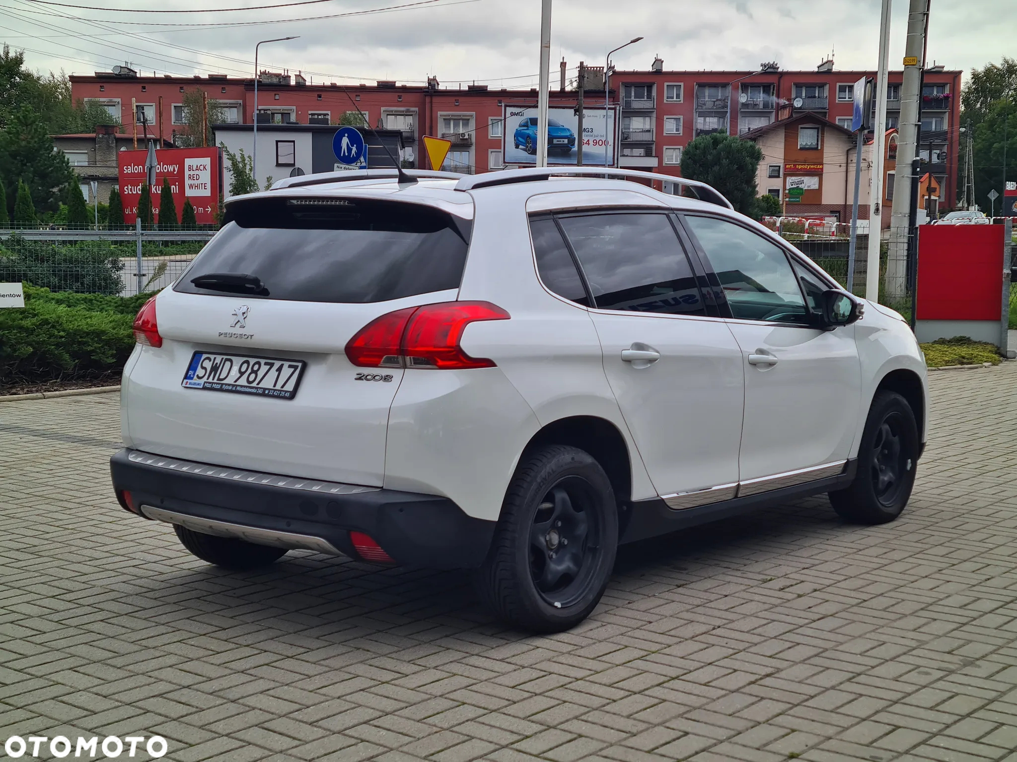 Peugeot 2008 1.6 VTi Allure - 4