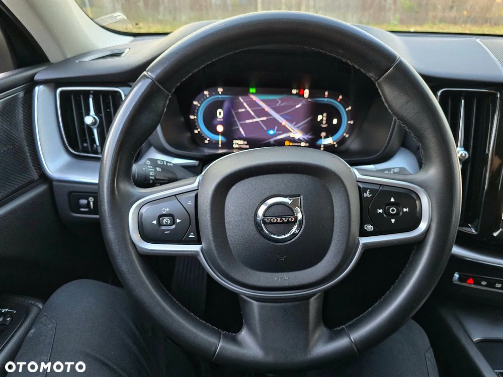 Volvo XC 60 D5 SCR AWD Momentum - 30