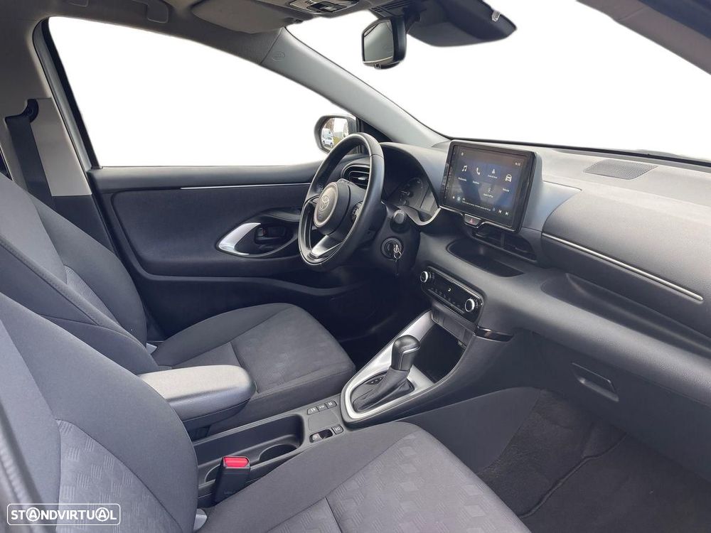 Toyota Yaris - 6