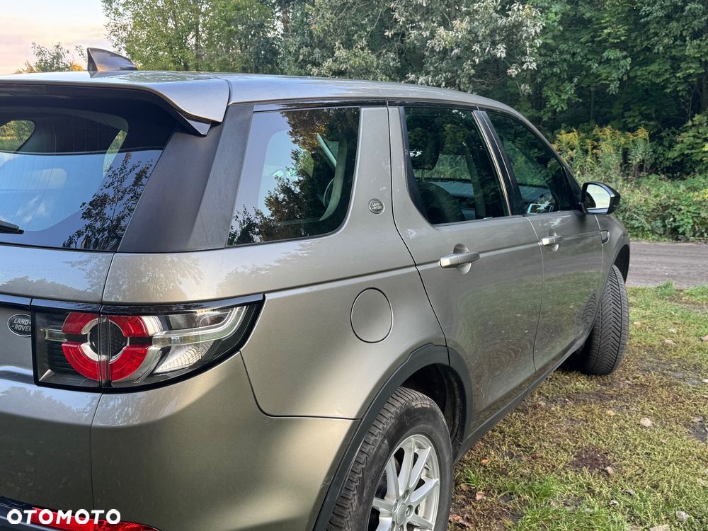 Land Rover Discovery Sport 2.0 D150 - 11