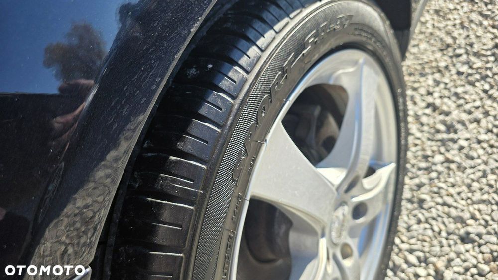 Volkswagen Passat - 25