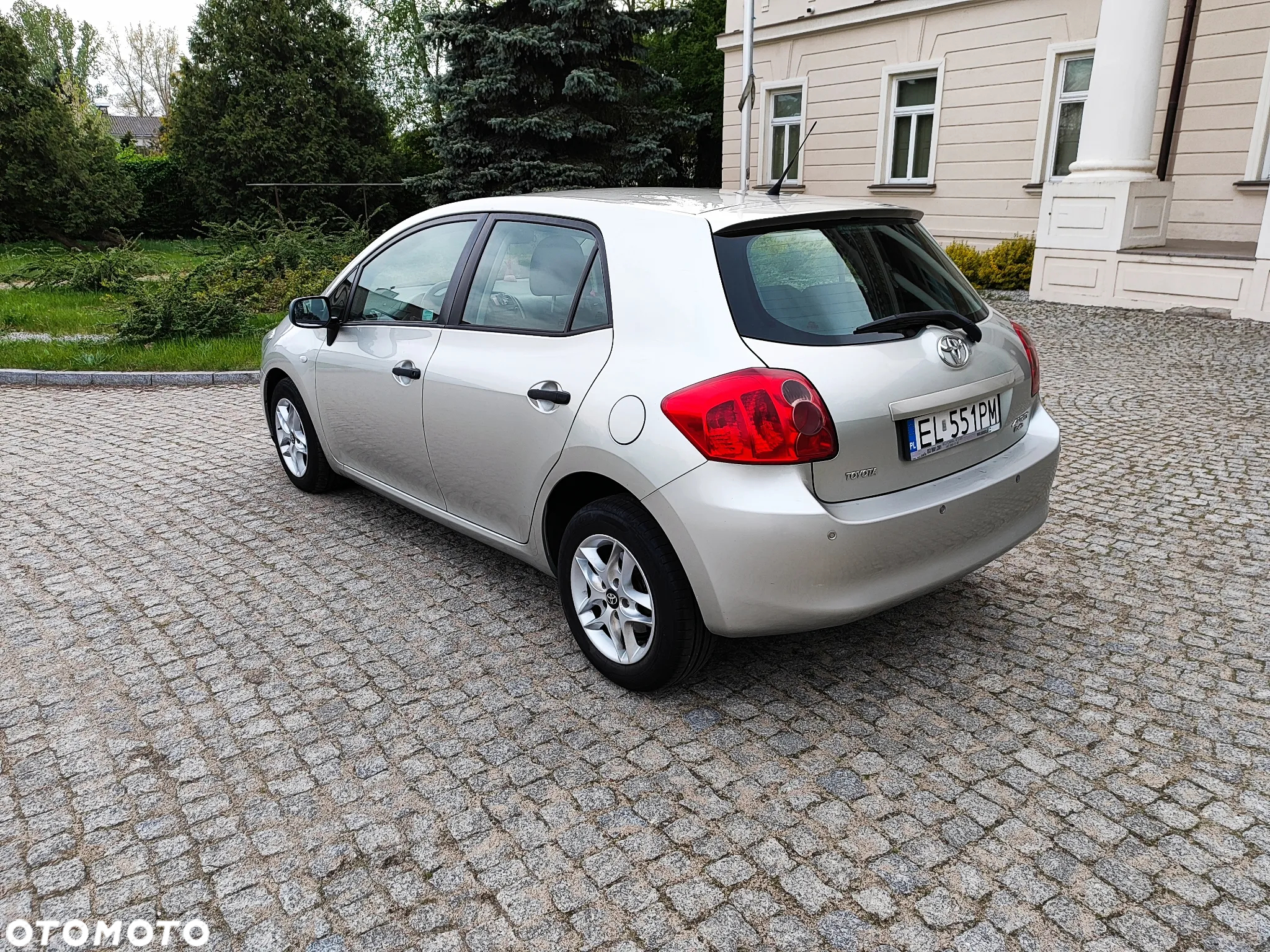 Toyota Auris 1.4 D-4D Luna - 4