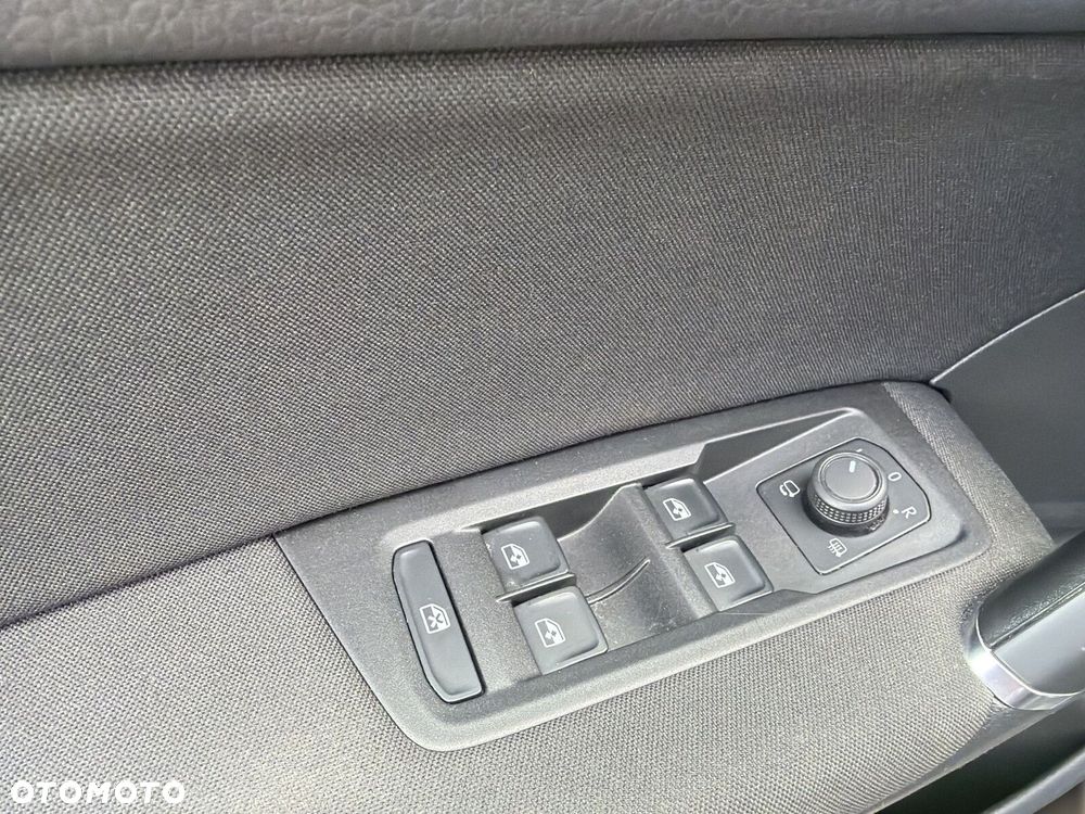 Volkswagen Touran 2.0 TDI BMT Comfortline DSG - 21