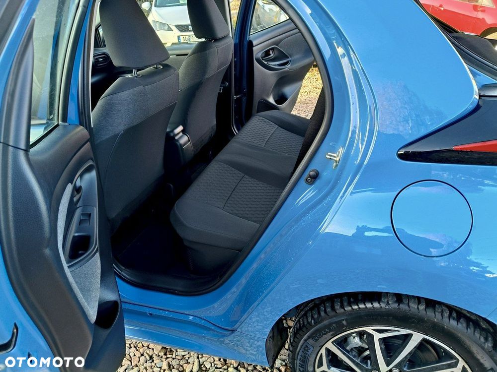 Toyota Yaris - 12