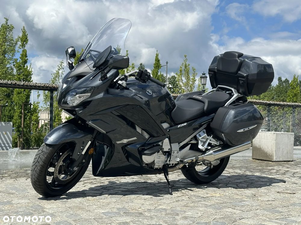 Yamaha FJR - 12