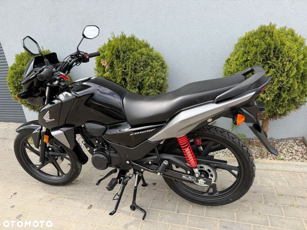 Honda CBF - 38