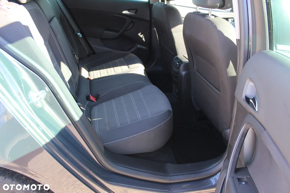 Opel Insignia - 21