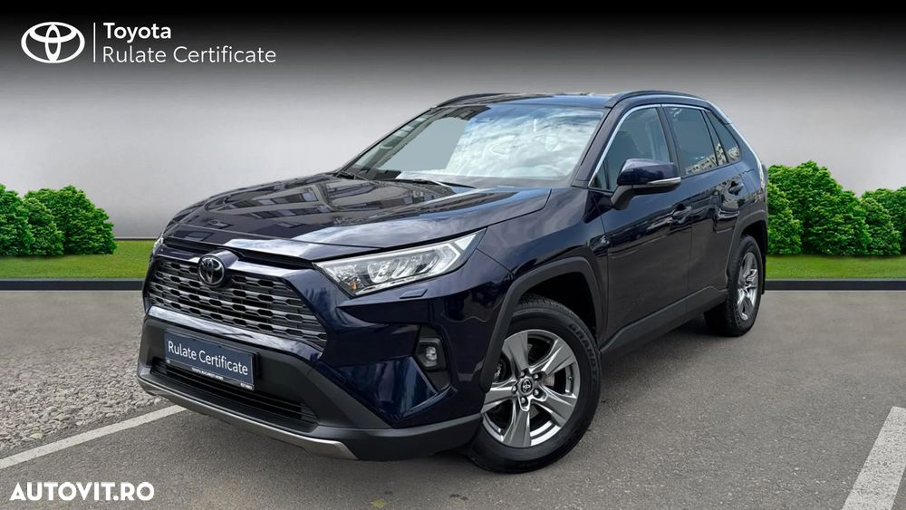 Toyota RAV4 - 1