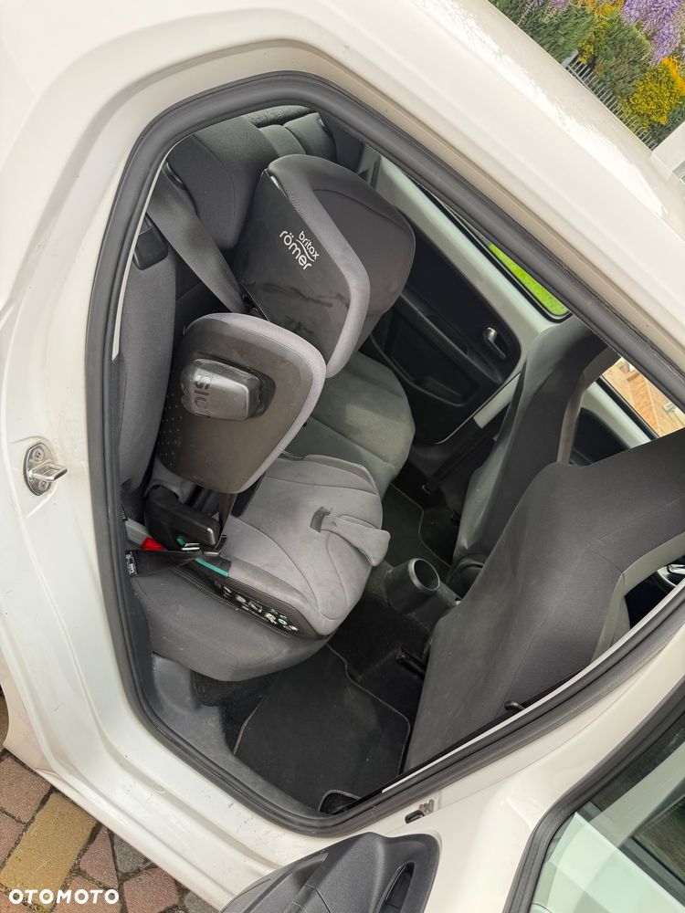 Volkswagen up! 1.0 high - 17