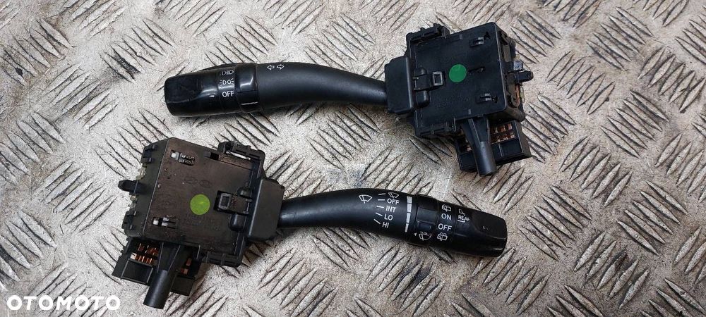 MANETKA PRZEŁĄCZNIK KIA CARENS III MANETKA WYCIERACZEK KIERUNKOWSKAZÓW - 2