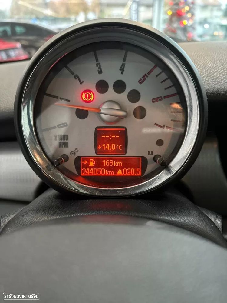 MINI 3 Portas Cooper D - 14