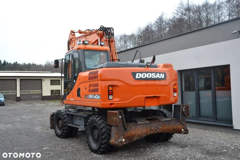 Doosan DX 140 W - 7
