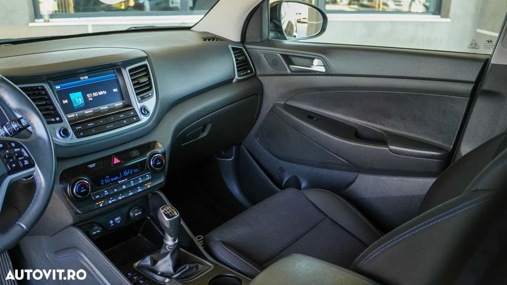 Hyundai Tucson 2.0 CRDI 4WD Intro Edition - 9