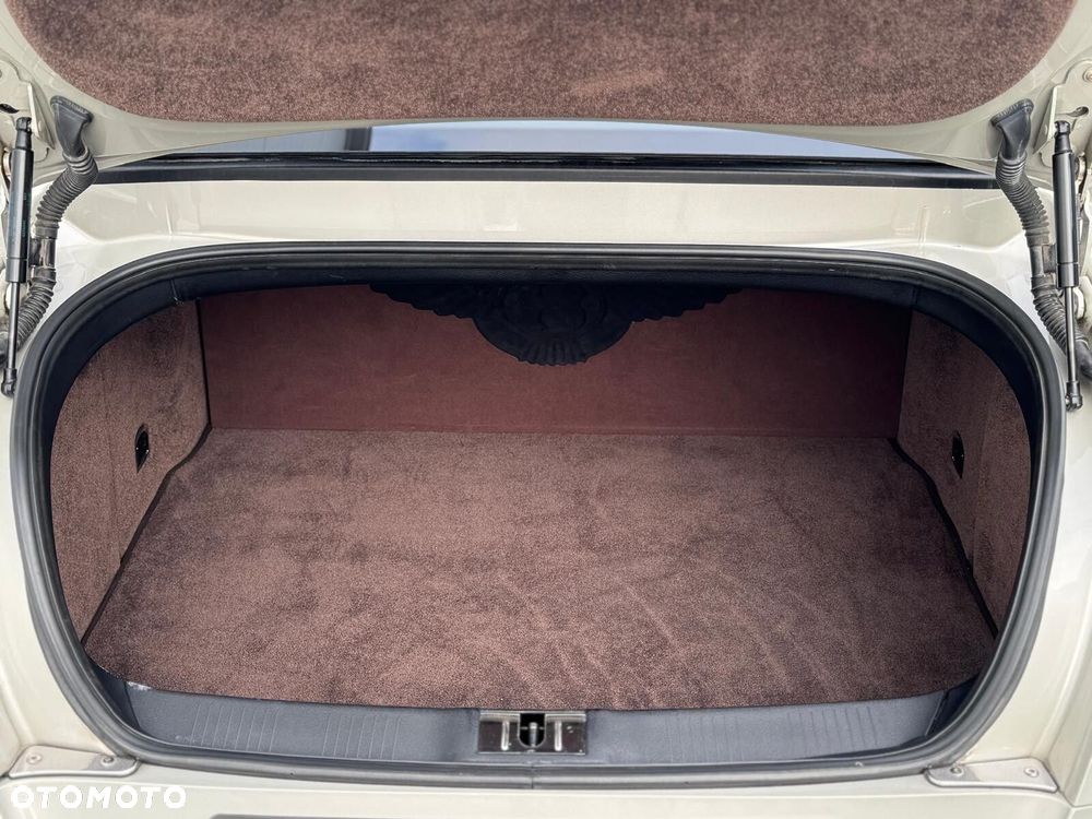 Bentley Continental GT - 32