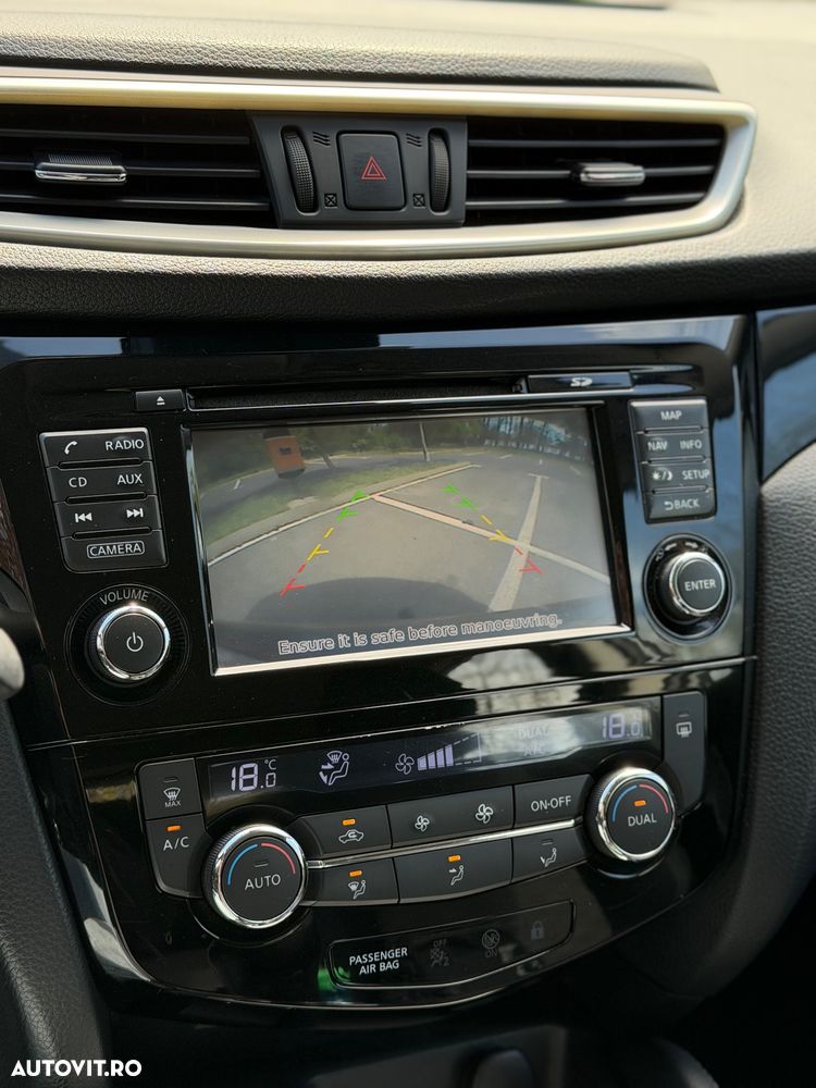 Nissan Qashqai 1.6 DCI N-Connecta - 7