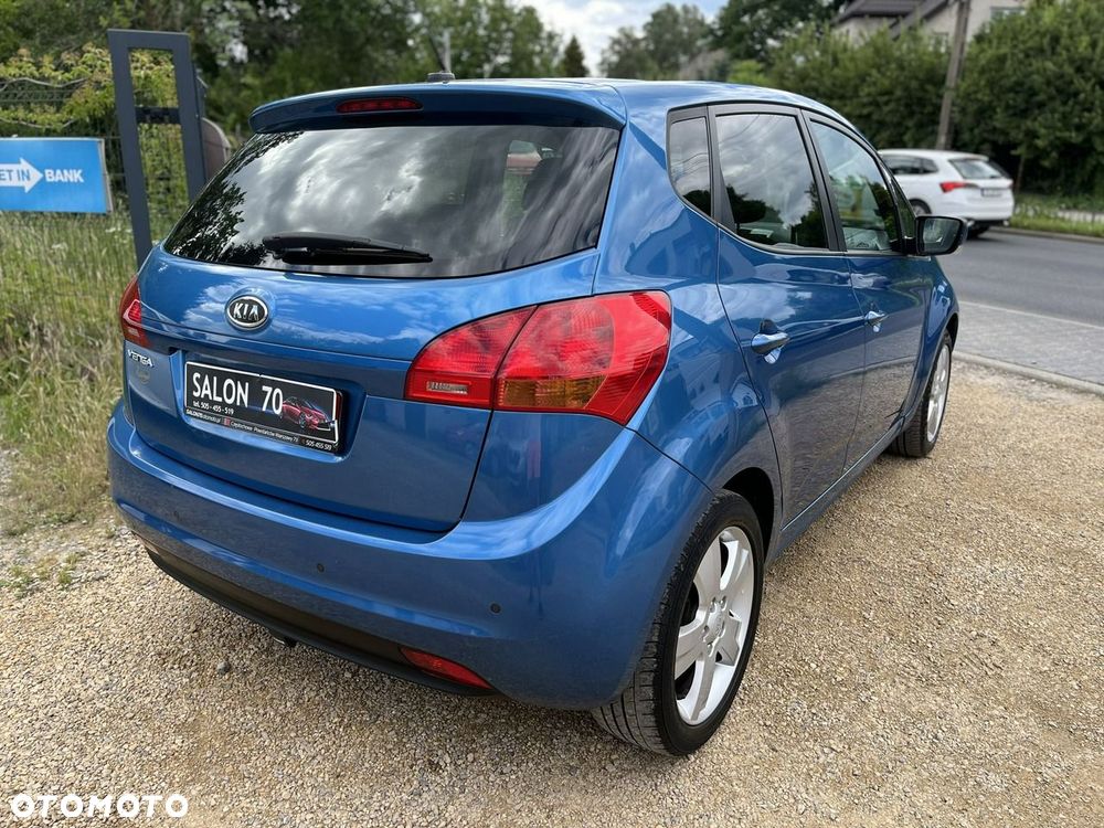 Kia Venga - 8