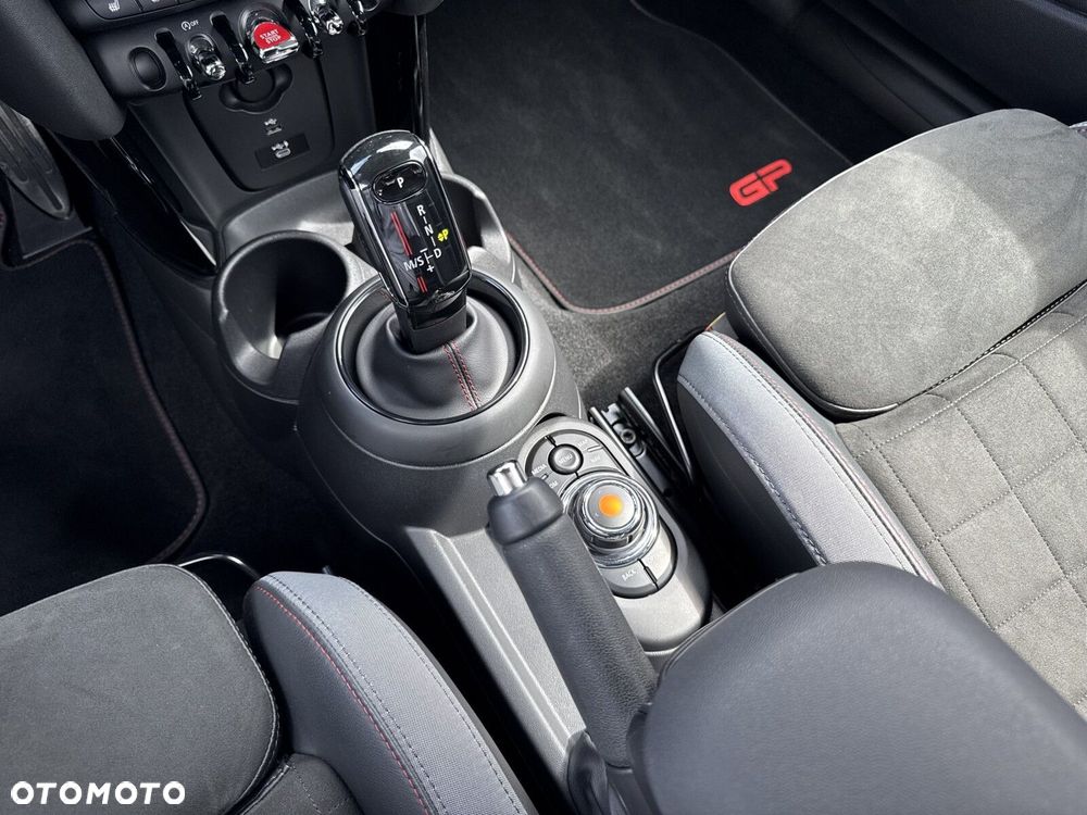 MINI John Cooper Works - 17