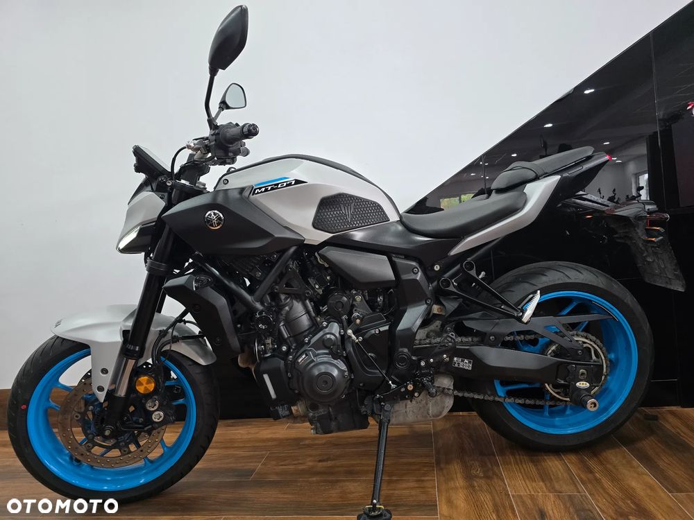 Yamaha MT - 9