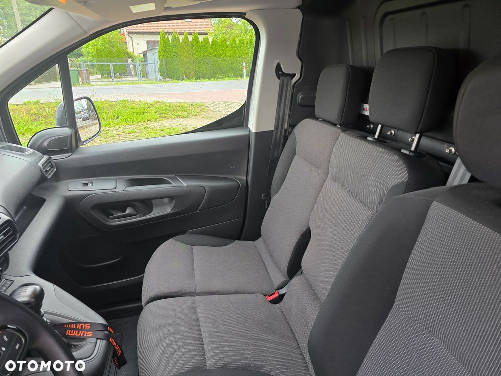 Toyota Proace City - 28