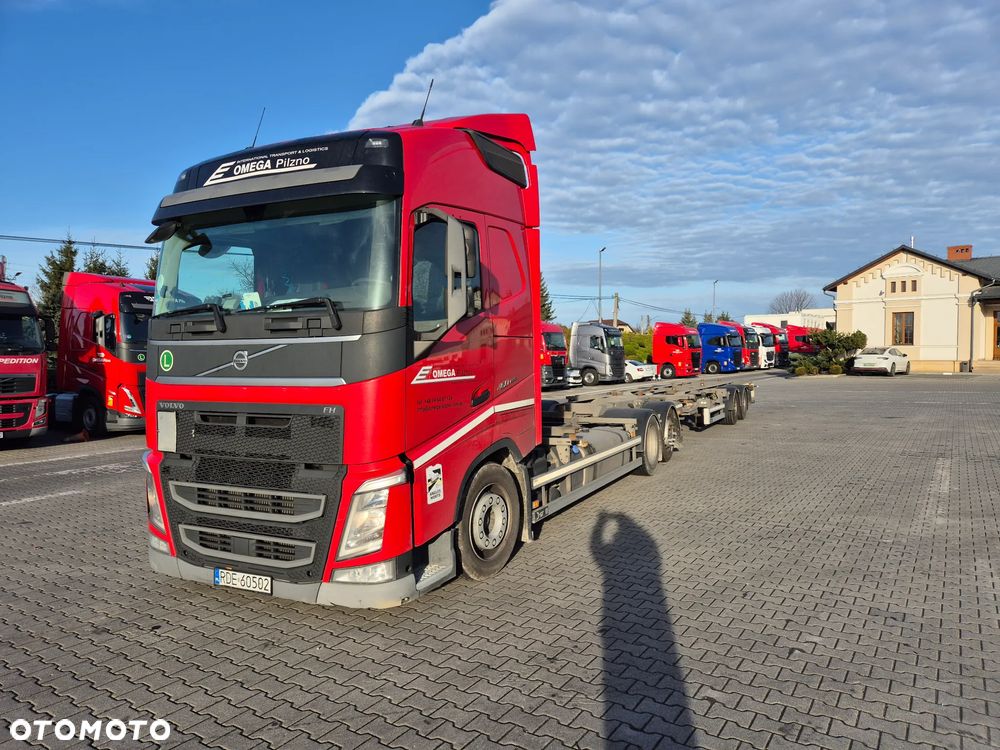 Volvo FH 460 BDF z windą + przyczepa - 1