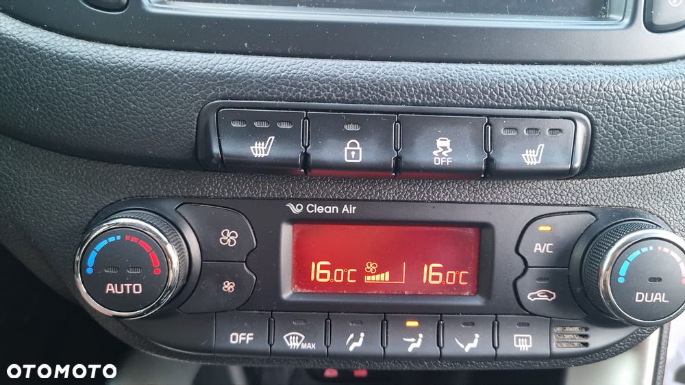 Kia Ceed 1.6 CRDi 136 ISG Spirit - 14