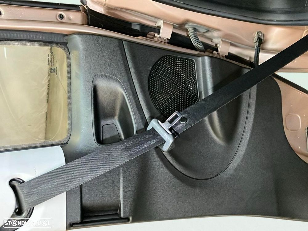 Fiat 500e 42 kWh Icon — fotografia 23