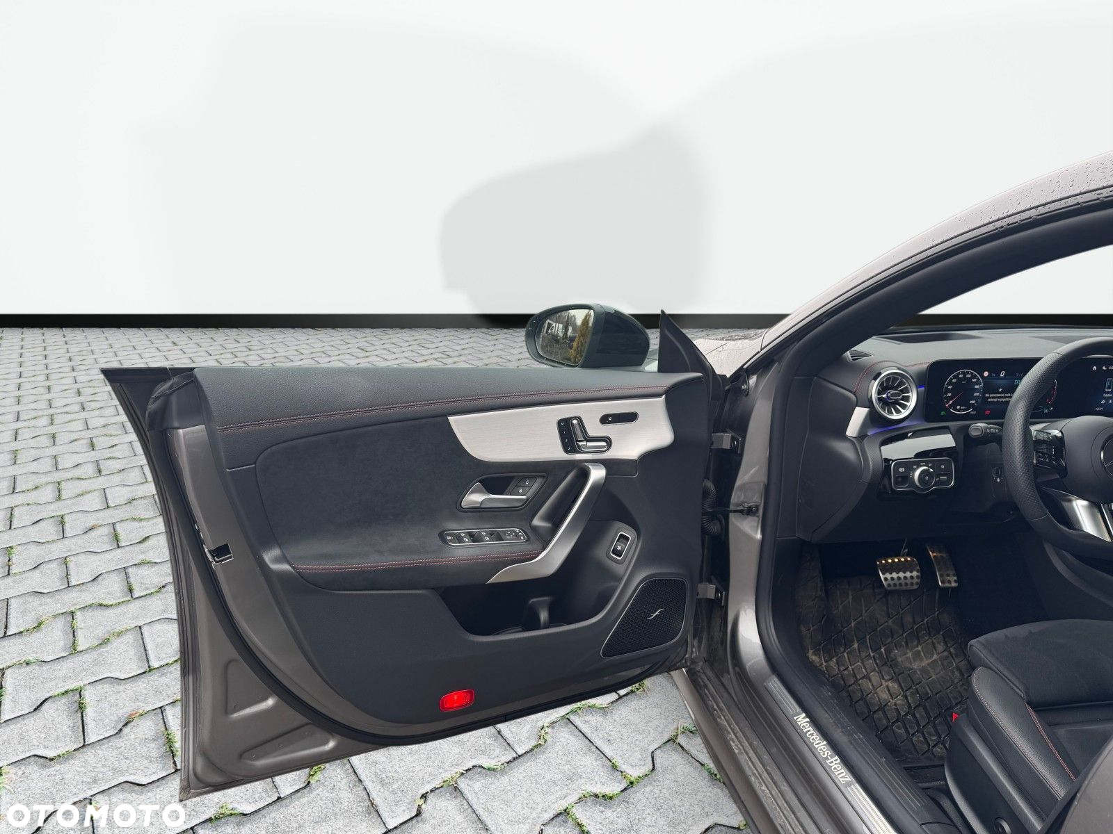 Mercedes-Benz CLA - 11