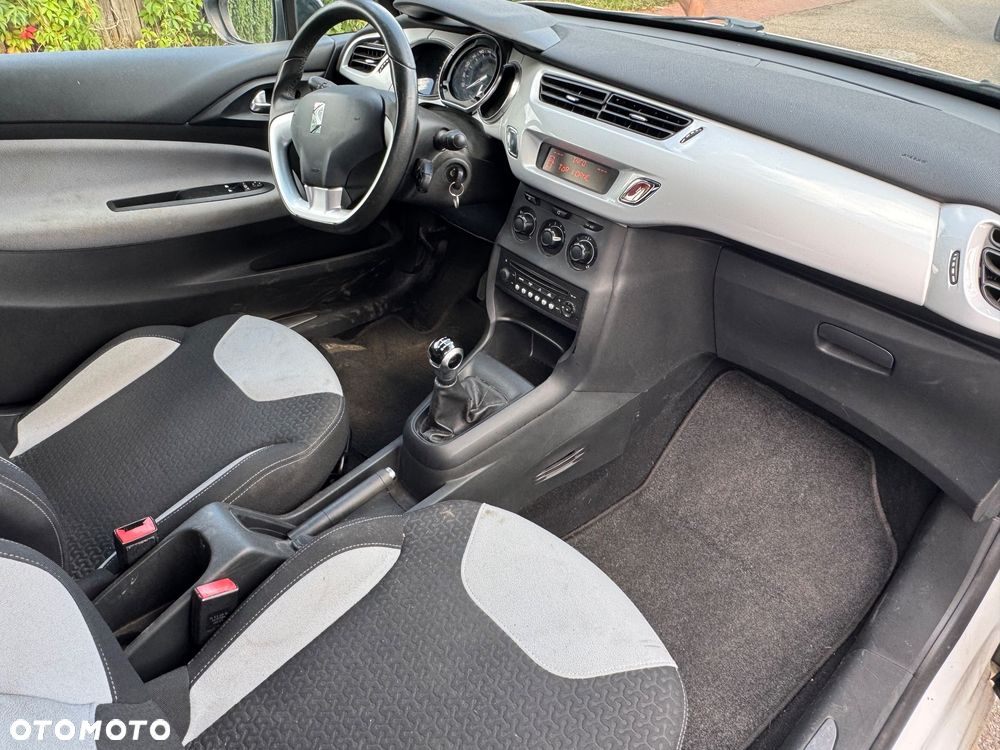 Citroën DS3 Pure Tech VTi 82 Opera Blue - 11