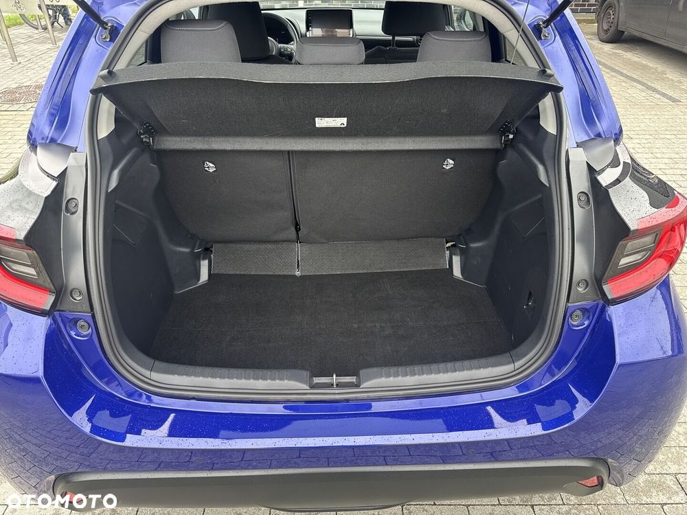 Toyota Yaris Hybrid 1.5 Style - 16