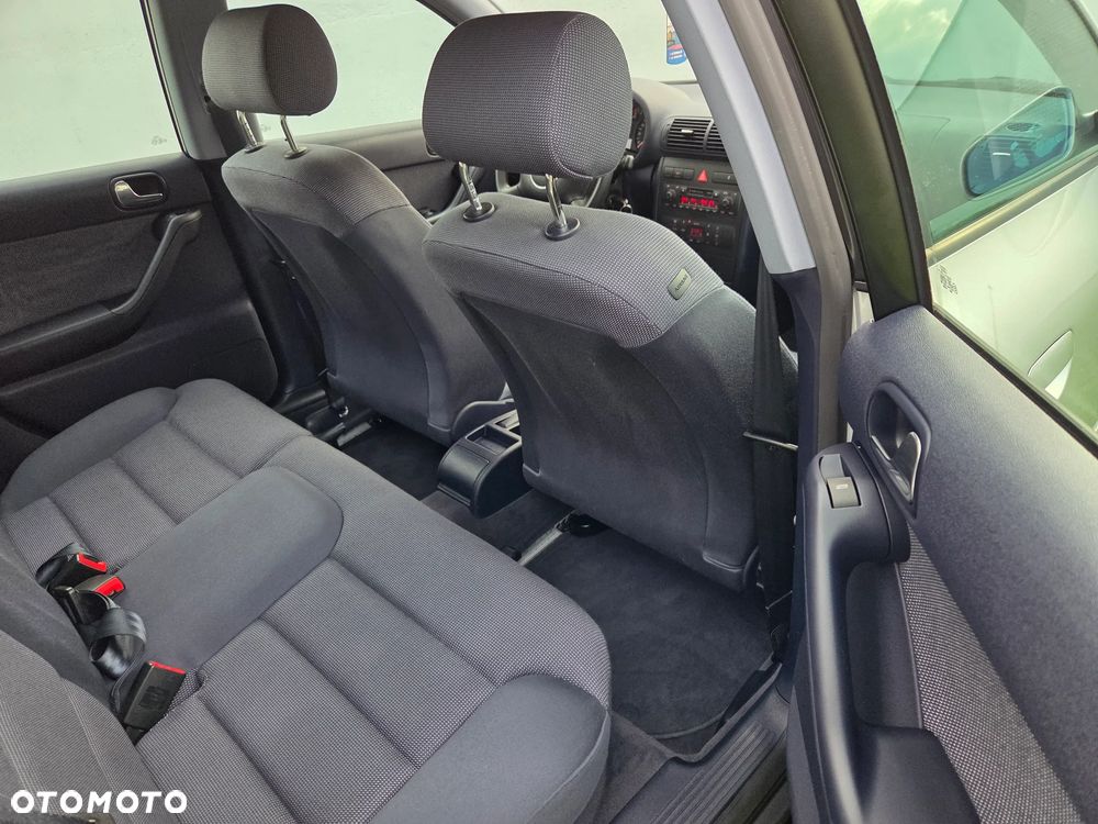 Audi A3 Sportback - 12