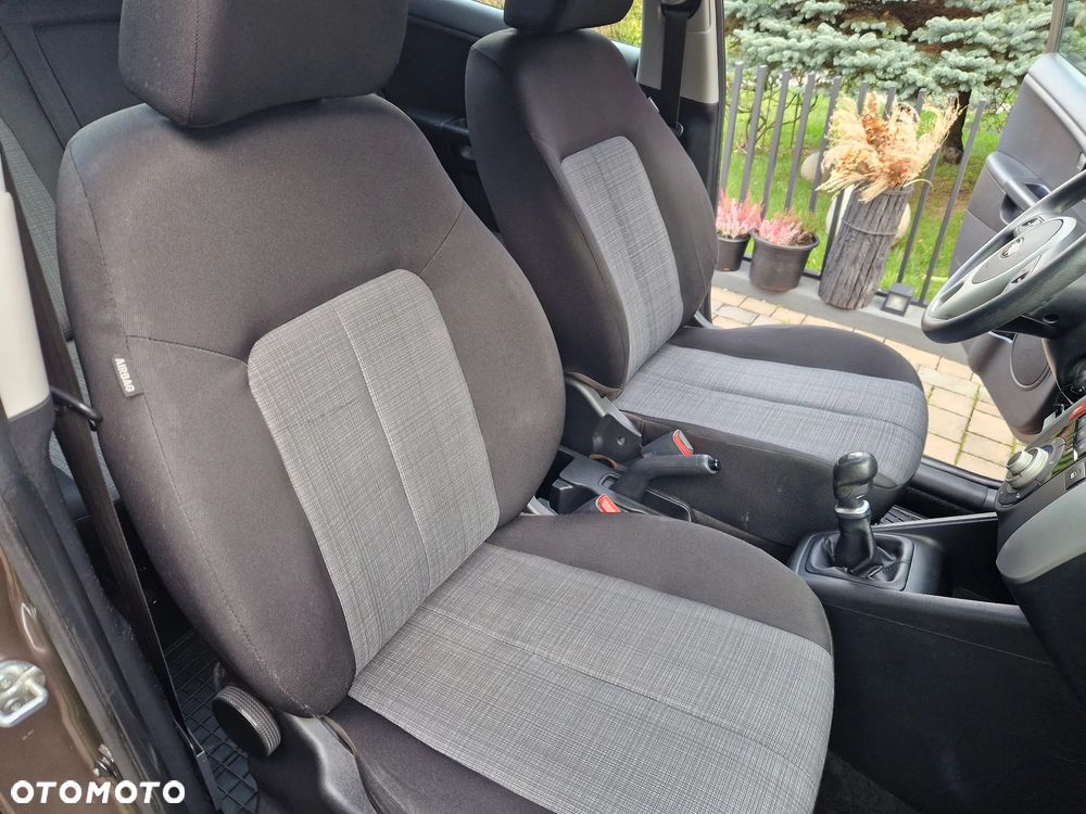 Kia Venga 1.4 M - 12