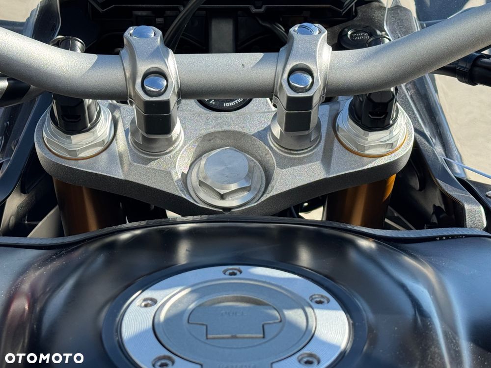 Yamaha Super Tenere - 20