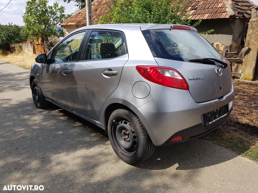 Mazda 2 1.3i TE - 5
