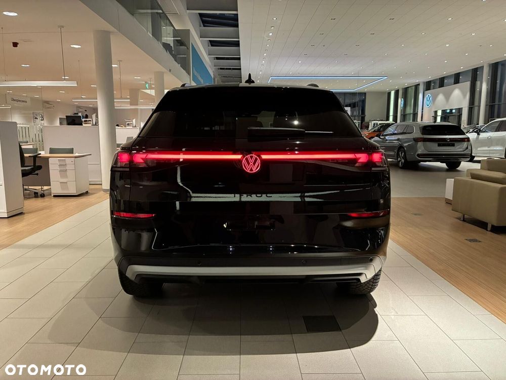 Volkswagen T-Roc - 9