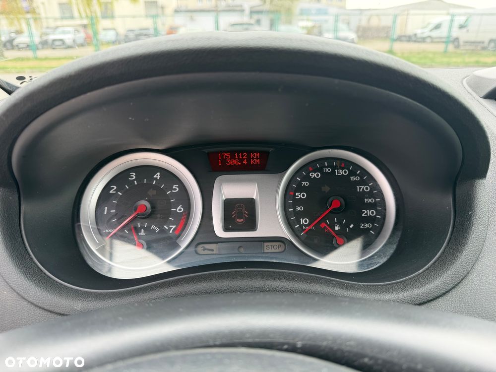 Renault Clio 1.2 16V 75 Expression - 14