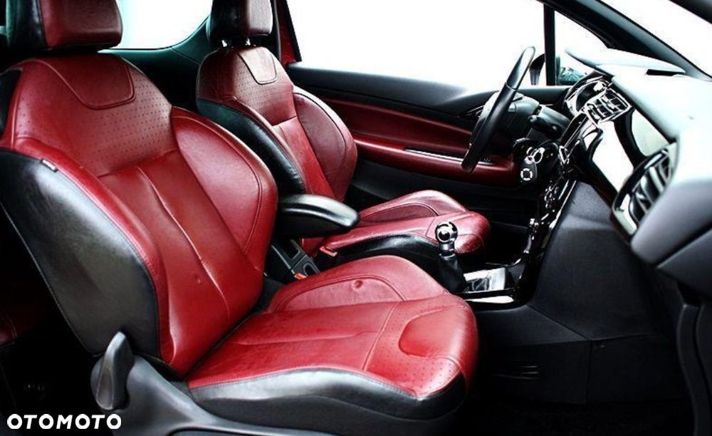 Citroën DS3 1.6 HDi SoChic - 13