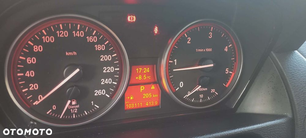 BMW X1 xDrive18d xLine - 8