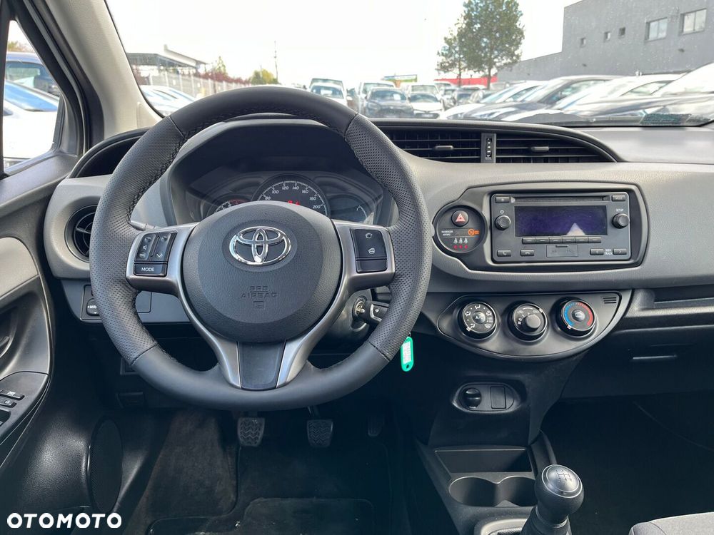 Toyota Yaris - 11