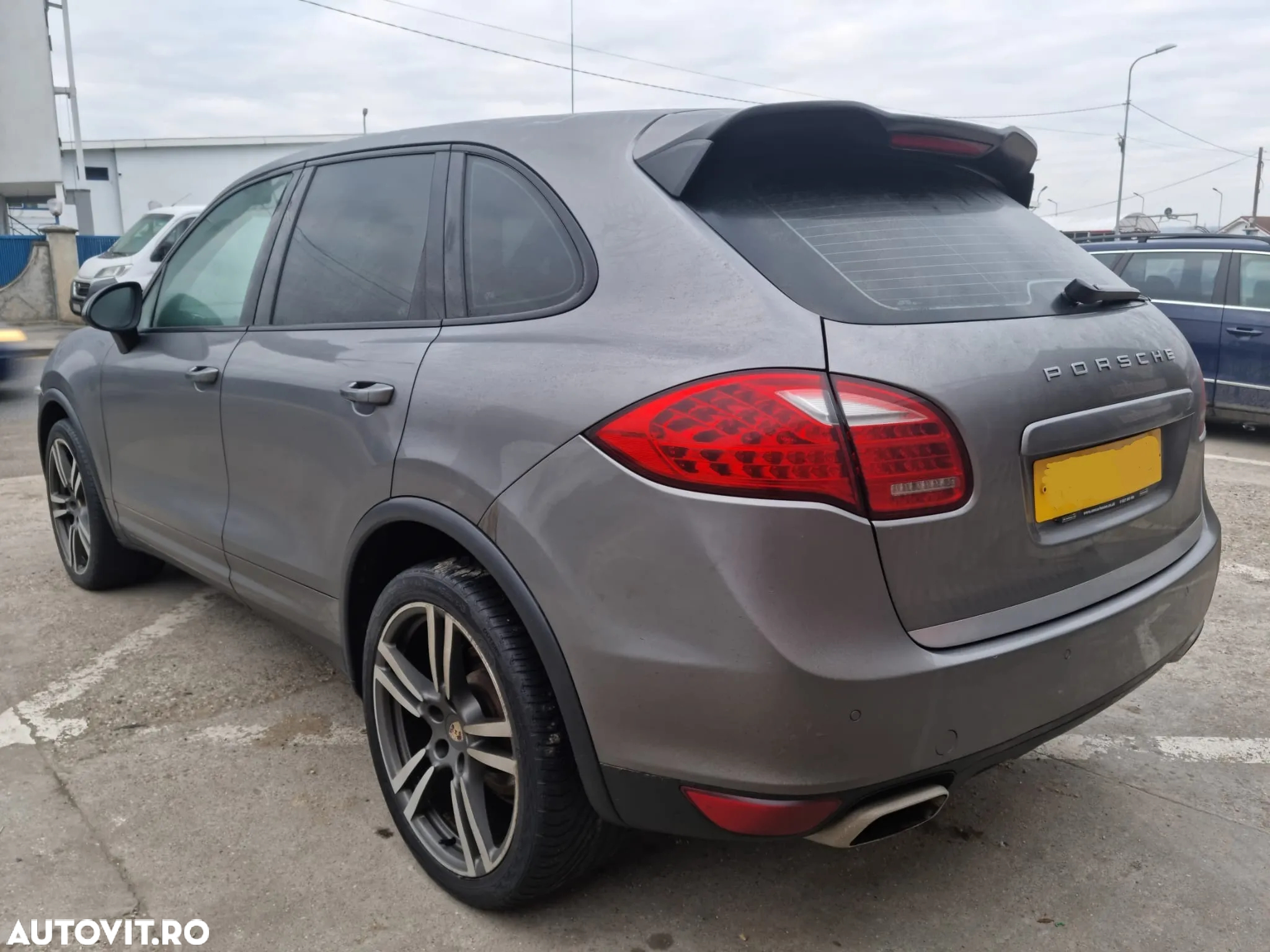 Dezmembrari piese auto Porsche Cayenne 3.0 CRC - 5