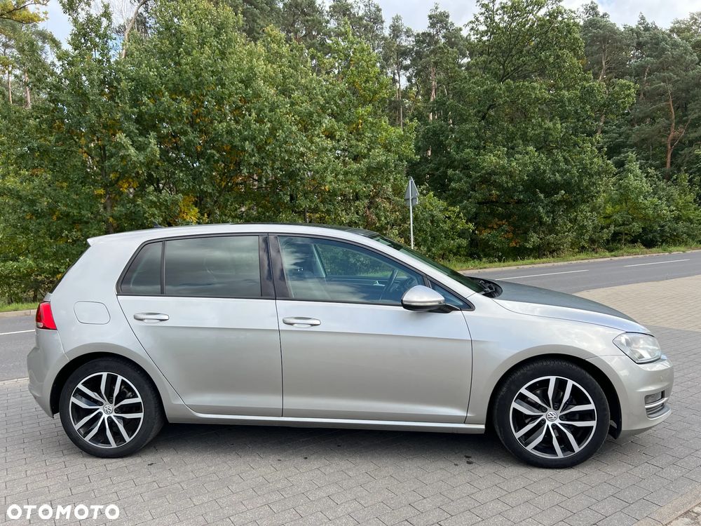 Volkswagen Golf - 4