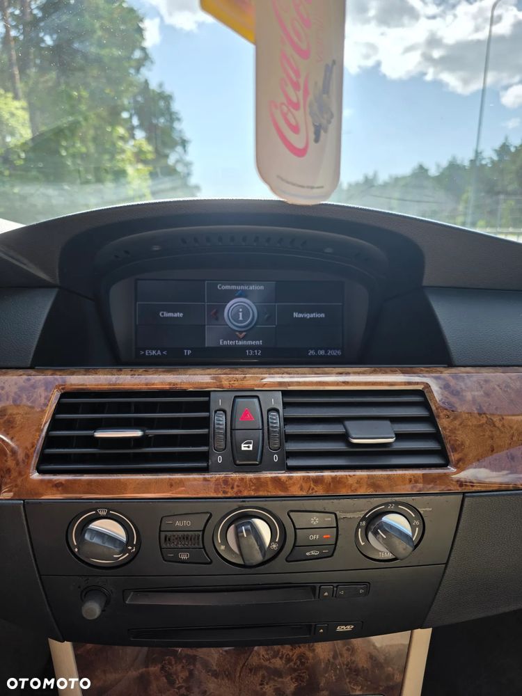 BMW Seria 5 523i - 18