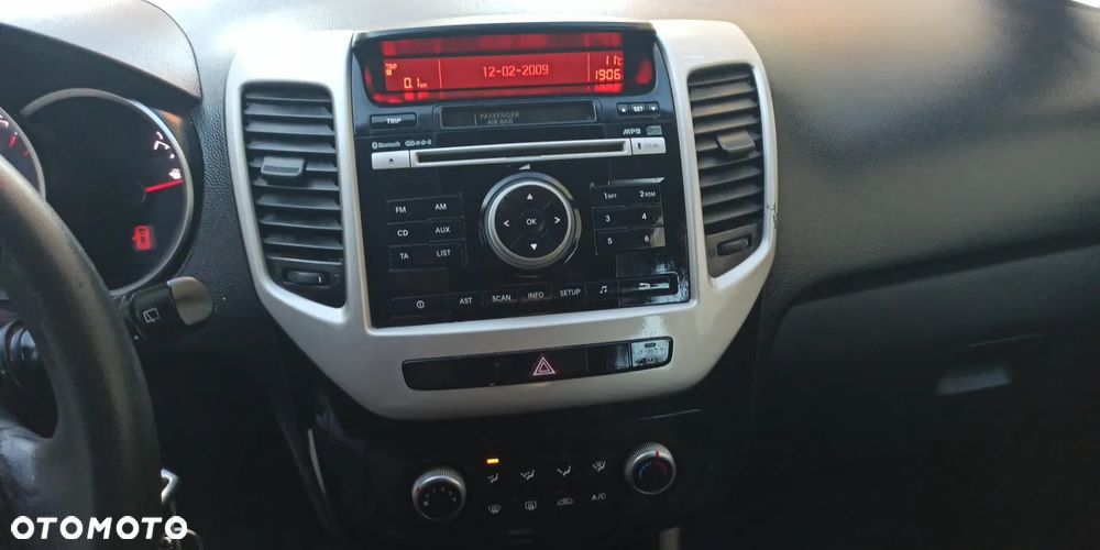 Kia Venga 1.4 CVVT ISG Dream Team Edition - 19