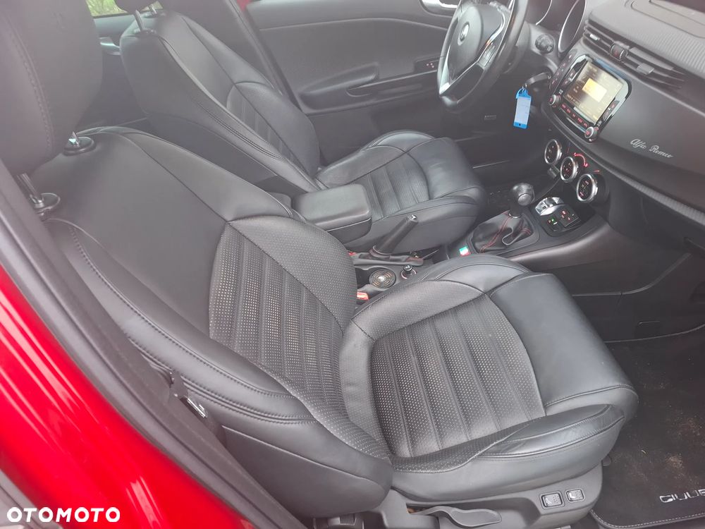 Alfa Romeo Giulietta 1.8 TBi 16V TCT Veloce - 13