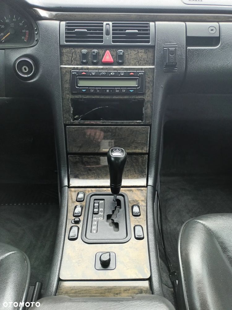Mercedes-Benz Klasa E 420 Avantgarde - 13