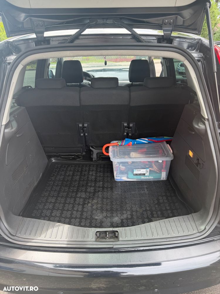 Ford C-Max - 7