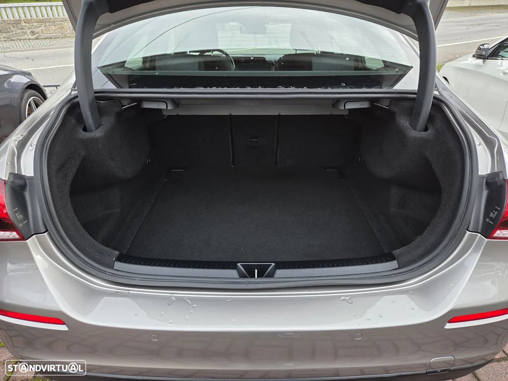 Mercedes-Benz A 180 Limousine d 7G-DCT - 32