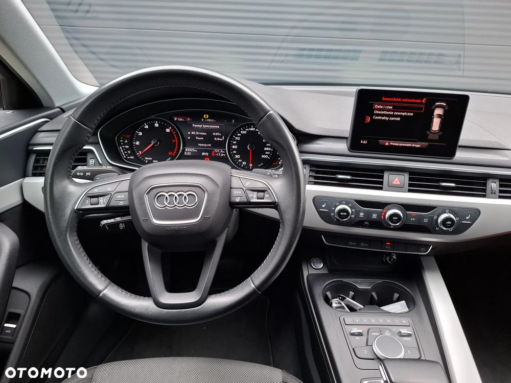 Audi A4 Avant 35 TFSI S tronic - 11
