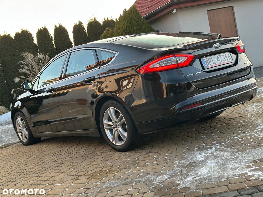 Ford Mondeo - 32