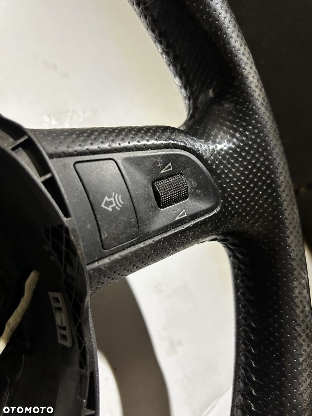 Kierownica 3 ramienna multifunkcyjna Audi A6 C6, Audi A4 B7 - 5